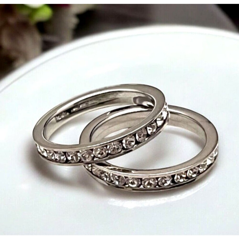 New Silver Tone Ring Set Size 4 Stackable Bands Clear Crystals - 2P